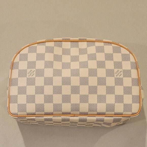 Louis Vuitton Damier Azur Toiletry Bag - Picture 2 of 7